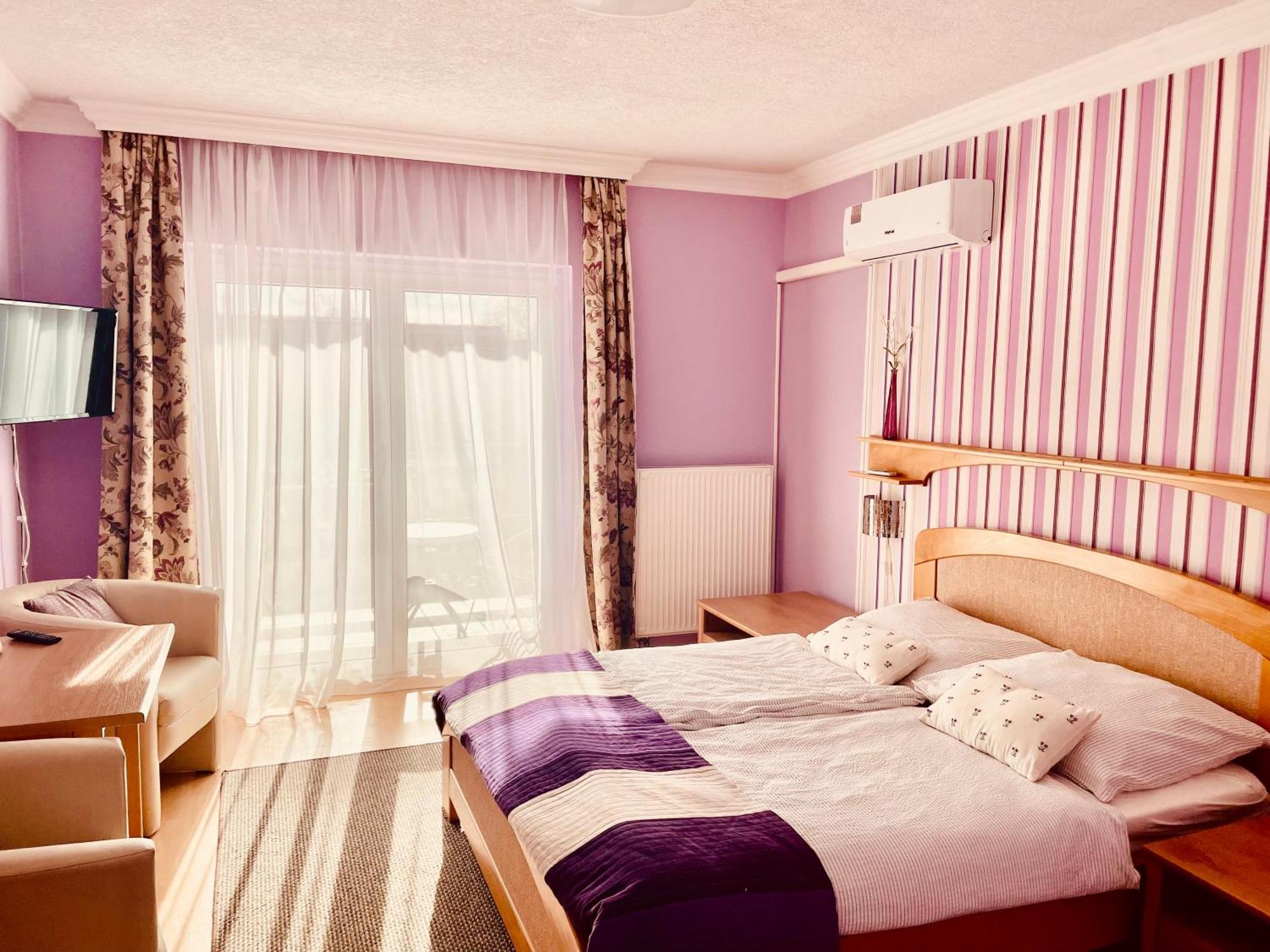 Villa Lux Heviz Ngoại thất bức ảnh
