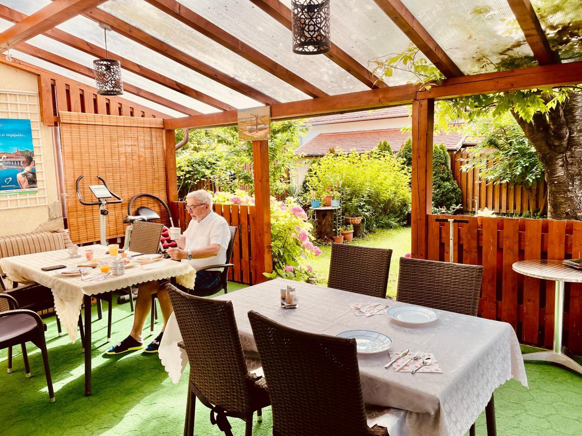 Villa Lux Heviz Ngoại thất bức ảnh