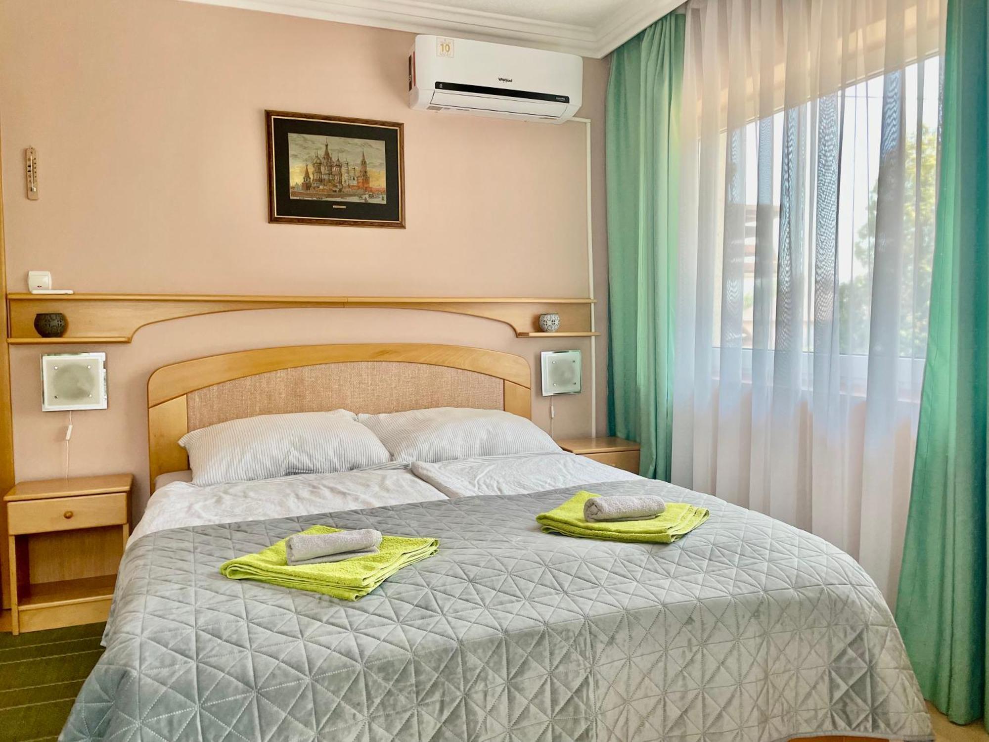 Villa Lux Heviz Ngoại thất bức ảnh