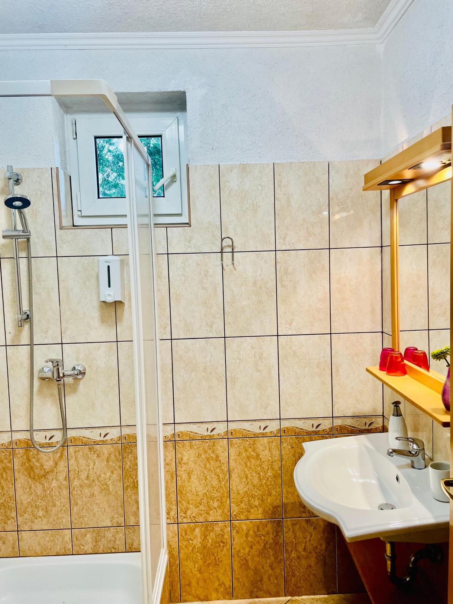 Villa Lux Heviz Ngoại thất bức ảnh
